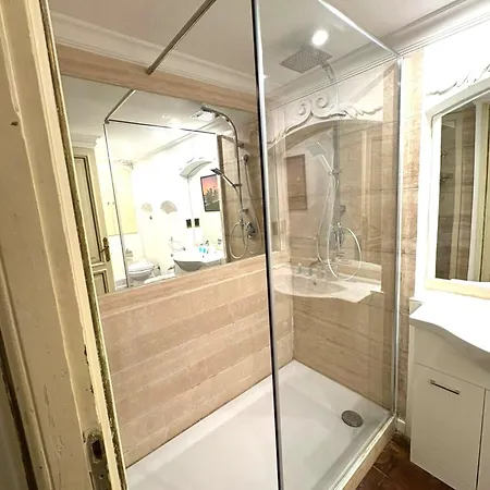 La Dolce Silla - Al Vaticano,via Silla 91 公寓 *