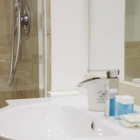 La Dolce Silla - Al Vaticano,via Silla 91 *